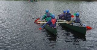  Balsas en canoa 